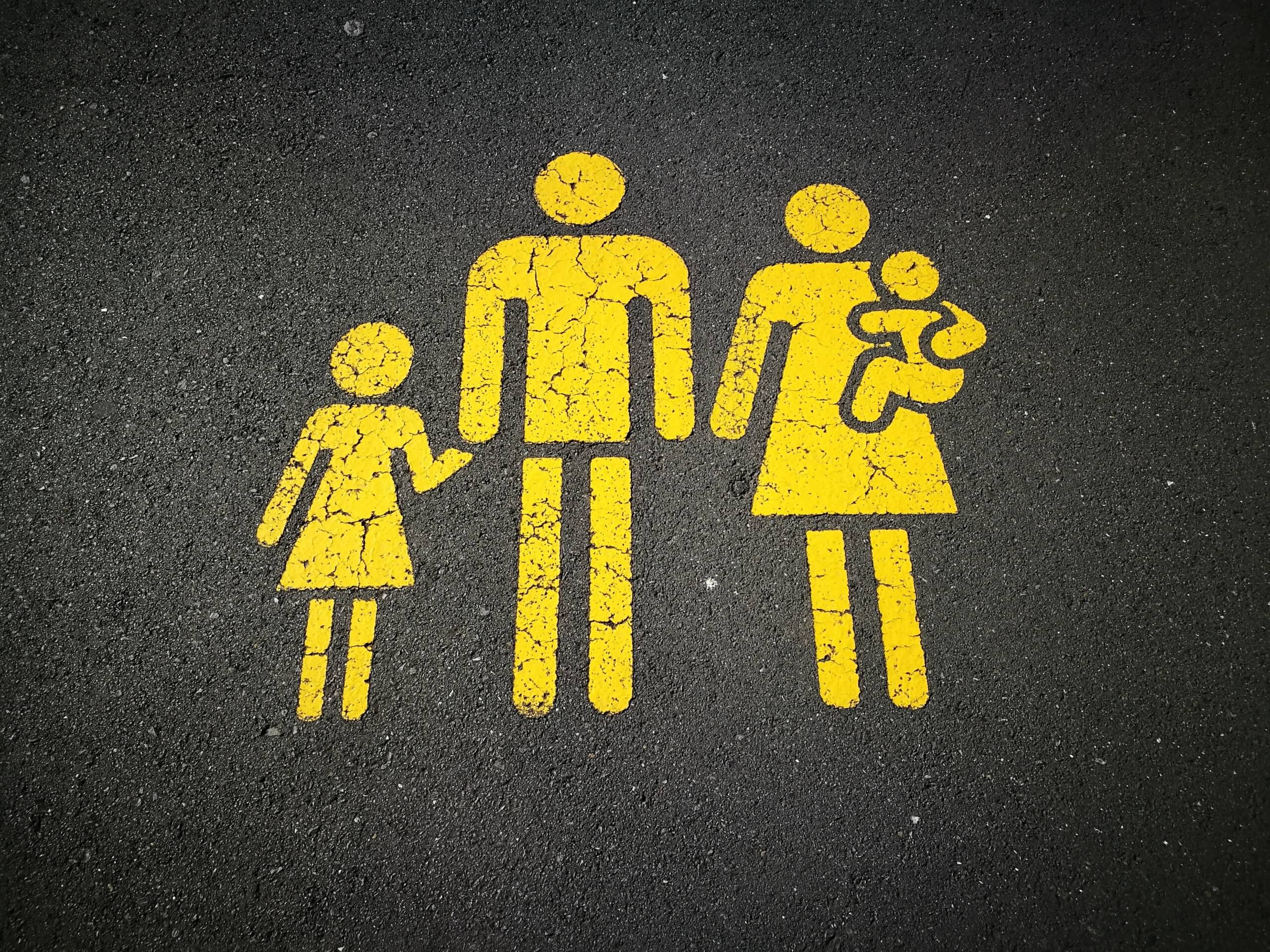 Familia - sandy-millar-KhStXRVhfog-unsplash (1)