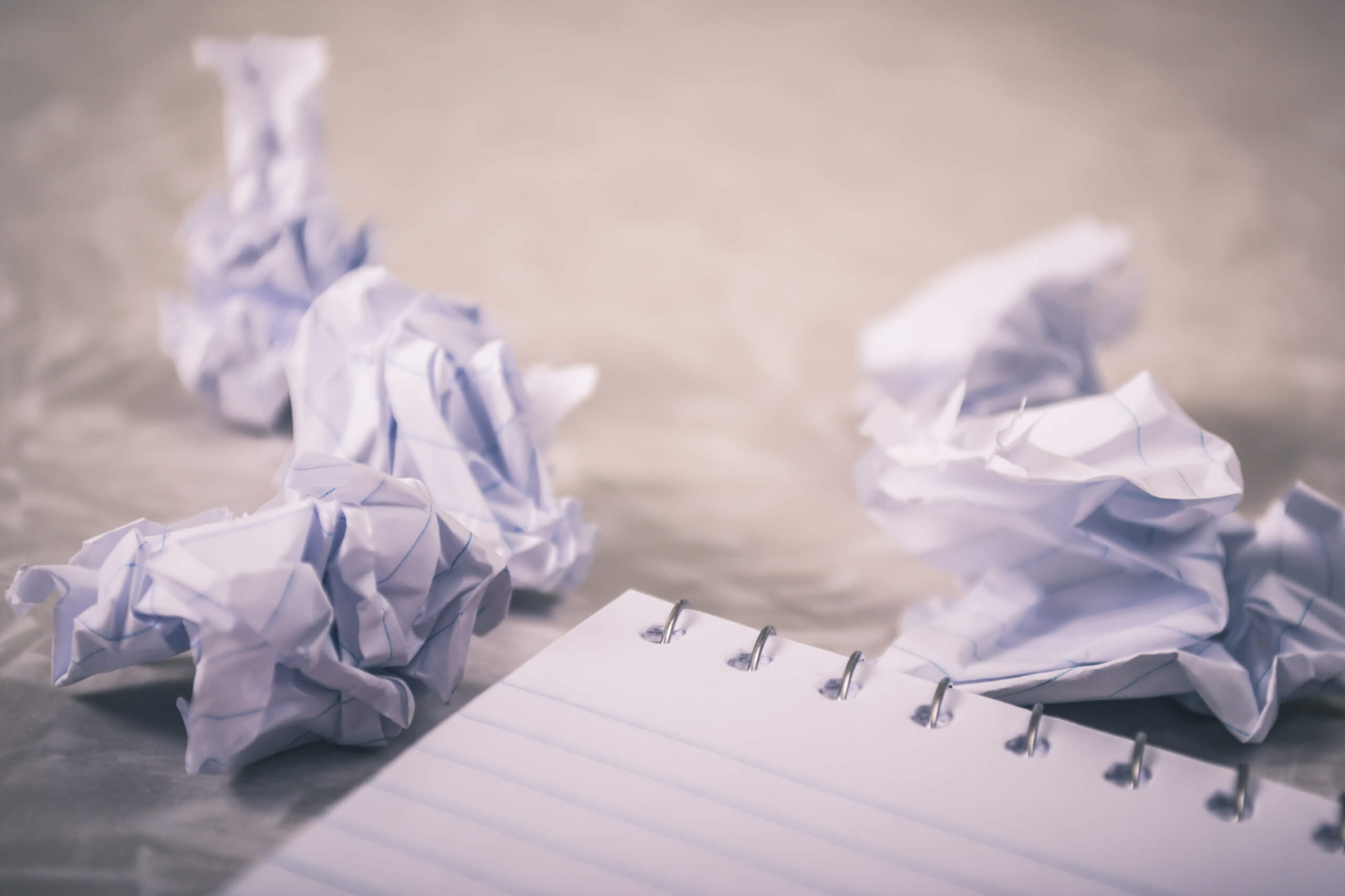 Frustración - steve-johnson-lPX6-ee-1zU-unsplash
