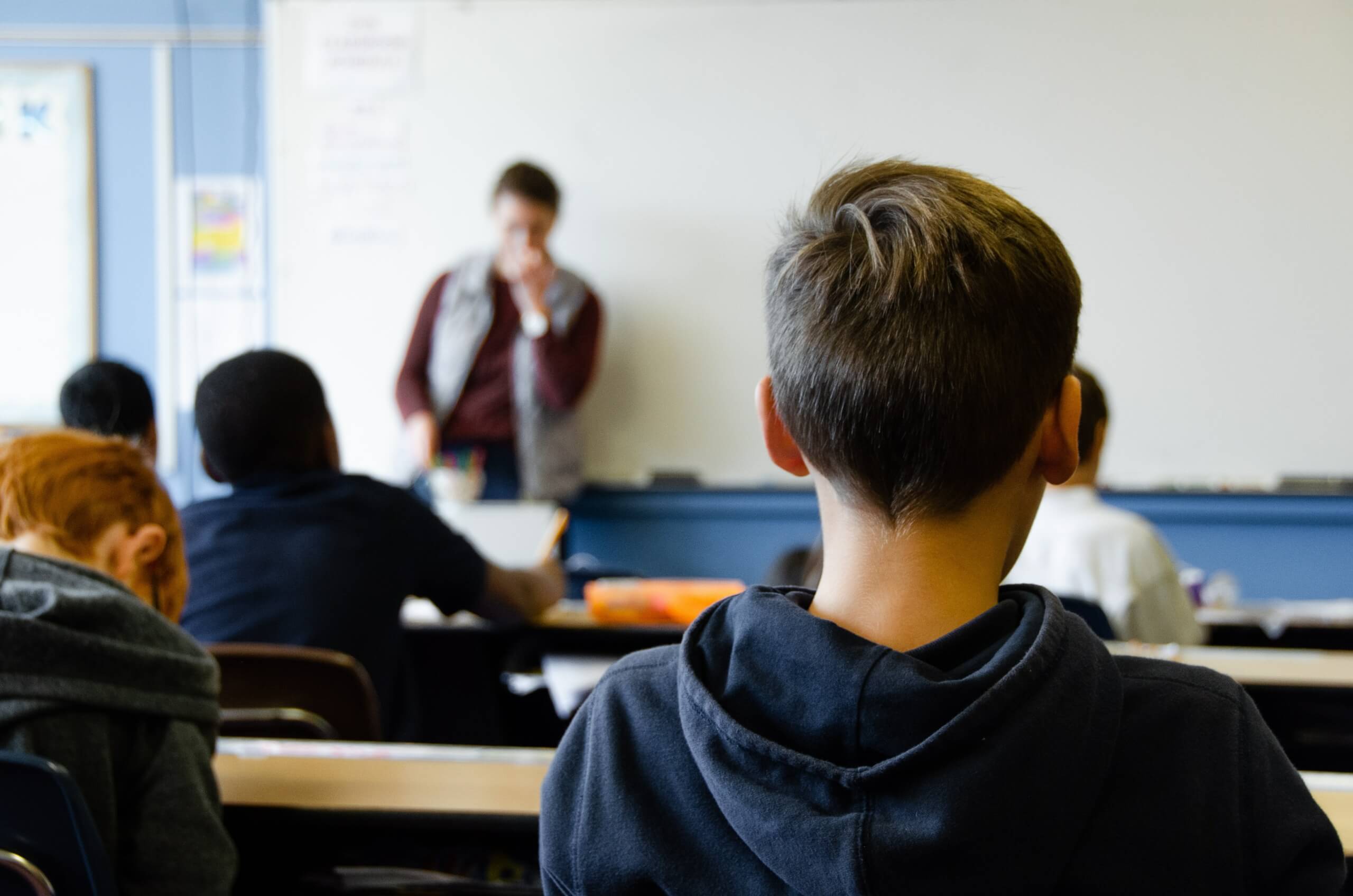 Profesores al borde del colapso - taylor-flowe-4nKOEAQaTgA-unsplash